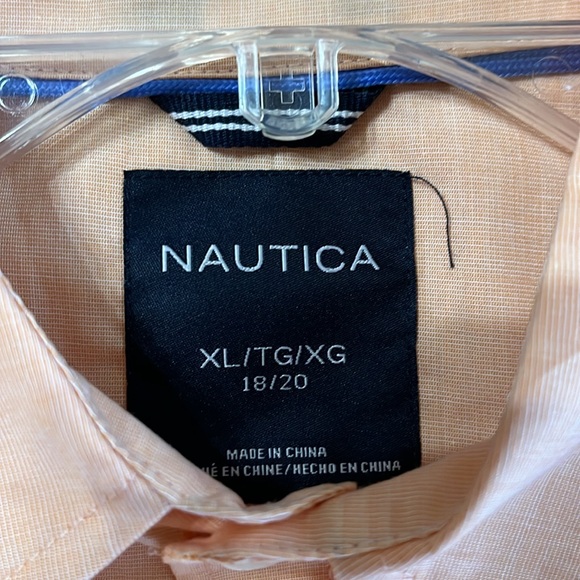New Nautica Button Down Shirt - Picture 5 of 5